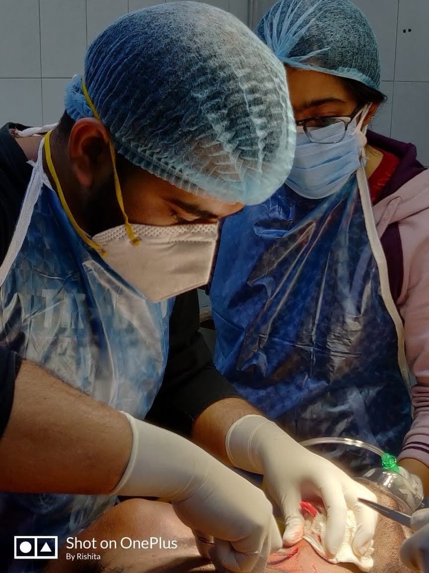 Assisting in the operating theatre